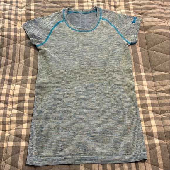 Lululemon swiftly tech crew in size 4 - Picture 1 of 9